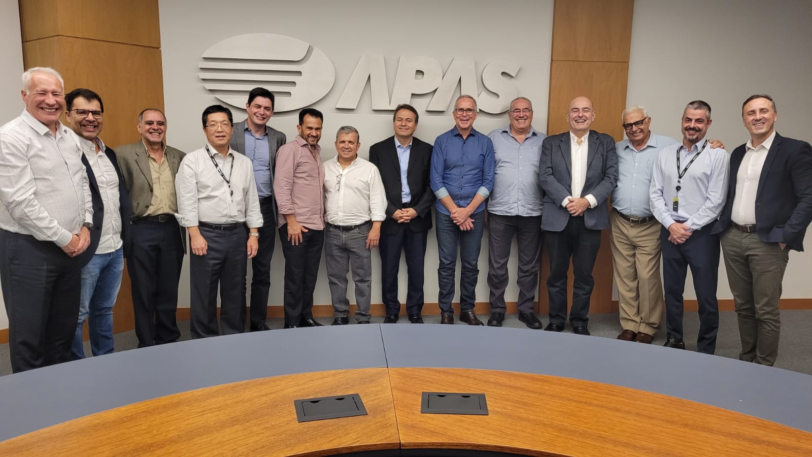 APAS realiza reuniões com representantes da SELMI e BRF - APAS